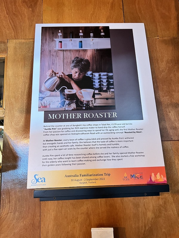 20251102-kaw0w 20251102-kaw0w