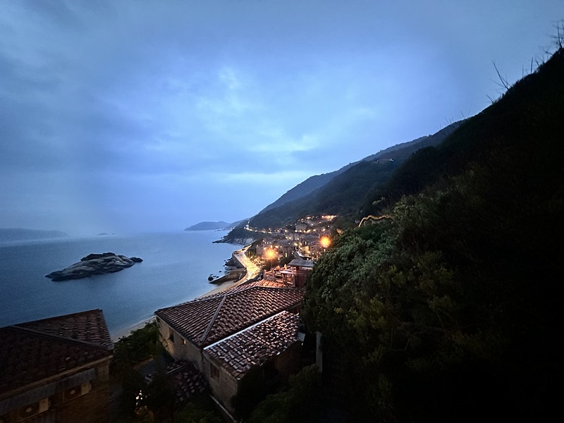 20251102-zzb4z 20251102-zzb4z