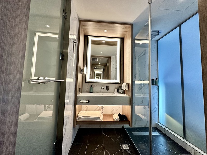 20251102-h9j1q 20251102-h9j1q