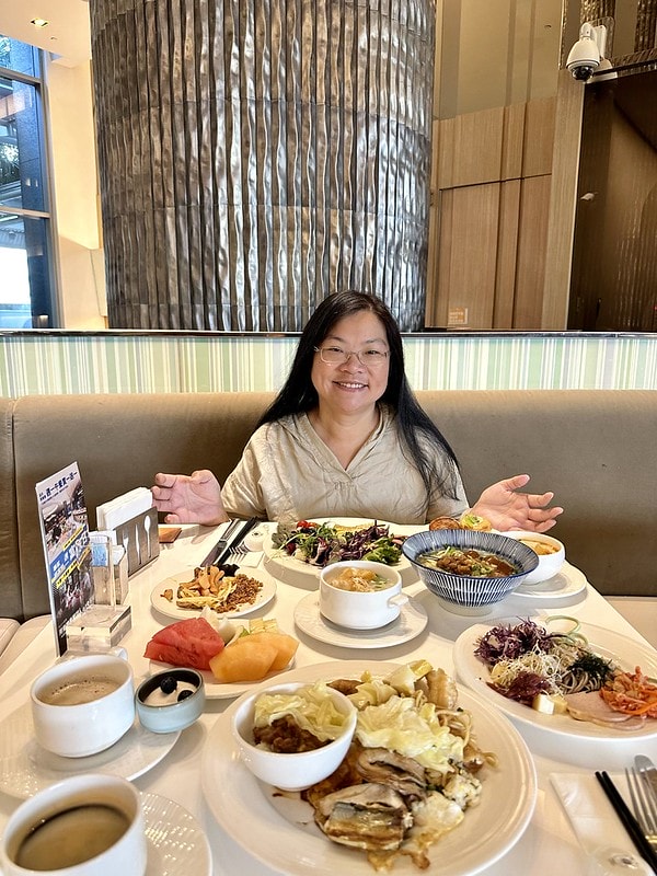 20251102-n5t7o 20251102-n5t7o