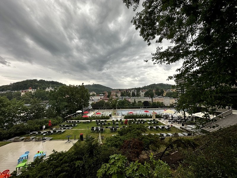 20251102-4iovt 20251102-4iovt