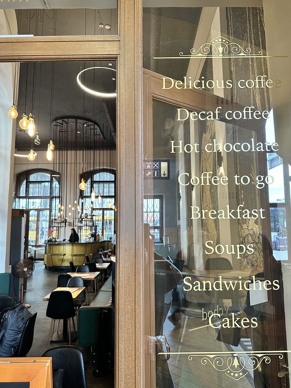 20251102-889ca 20251102-889ca