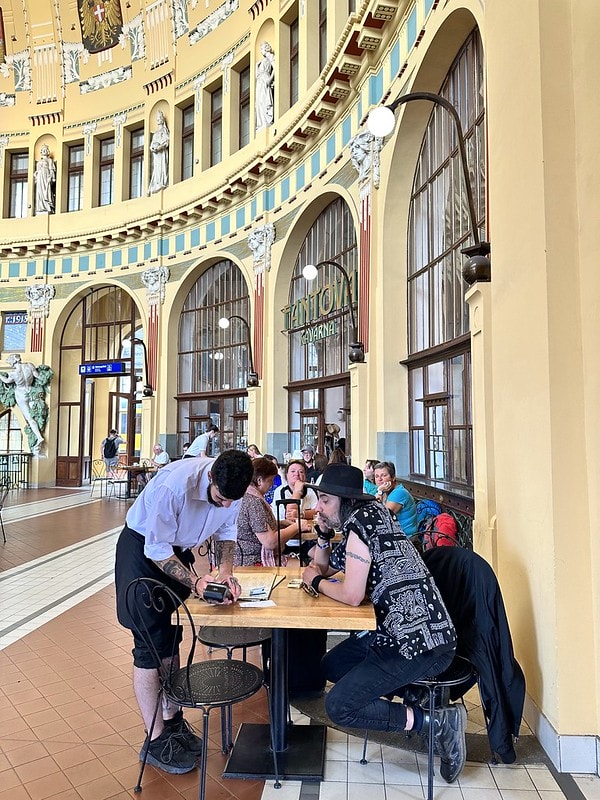 20251102-em218 20251102-em218