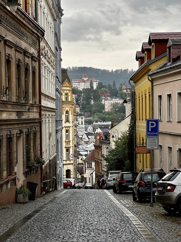 20251102-j0sj3 20251102-j0sj3