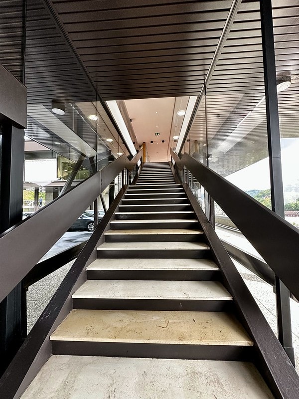 20251102-jiig0 20251102-jiig0