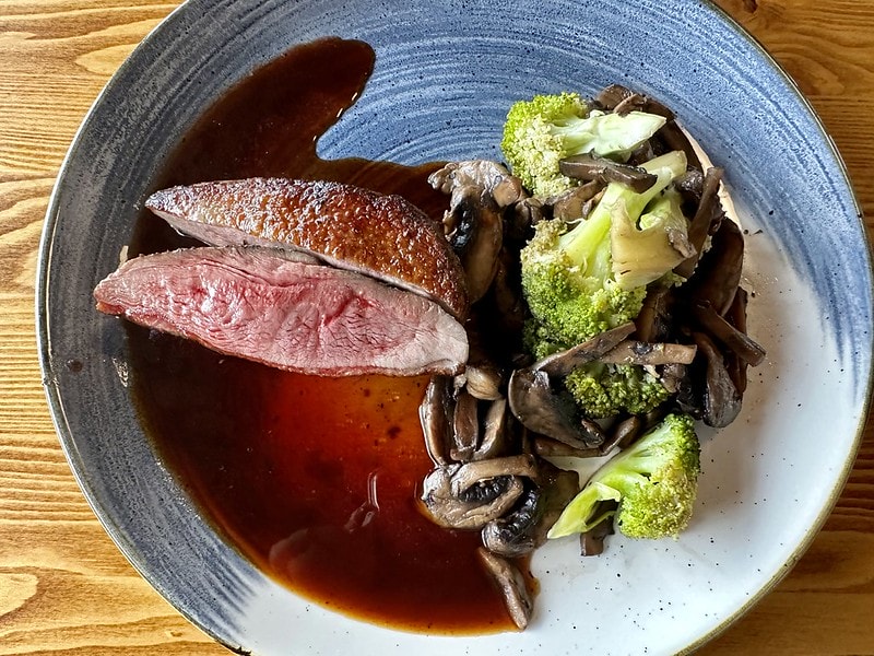 20251102-r8byw 20251102-r8byw