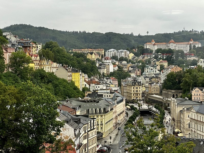 20251102-t28y8 20251102-t28y8