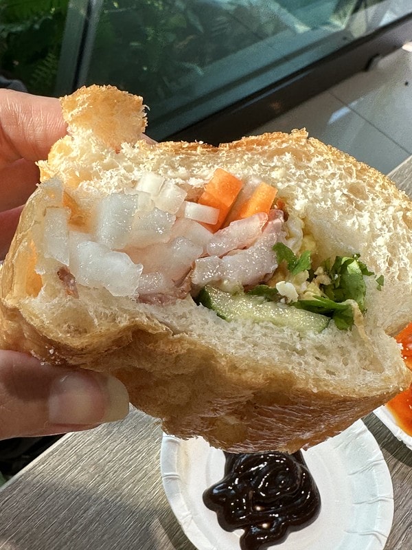 20251102-1z8fv 20251102-1z8fv