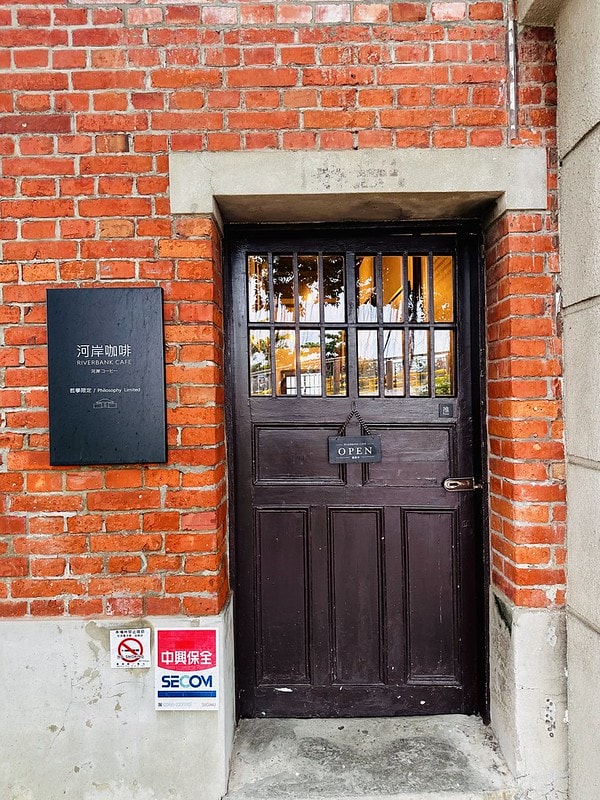 20251102-4uye7 20251102-4uye7