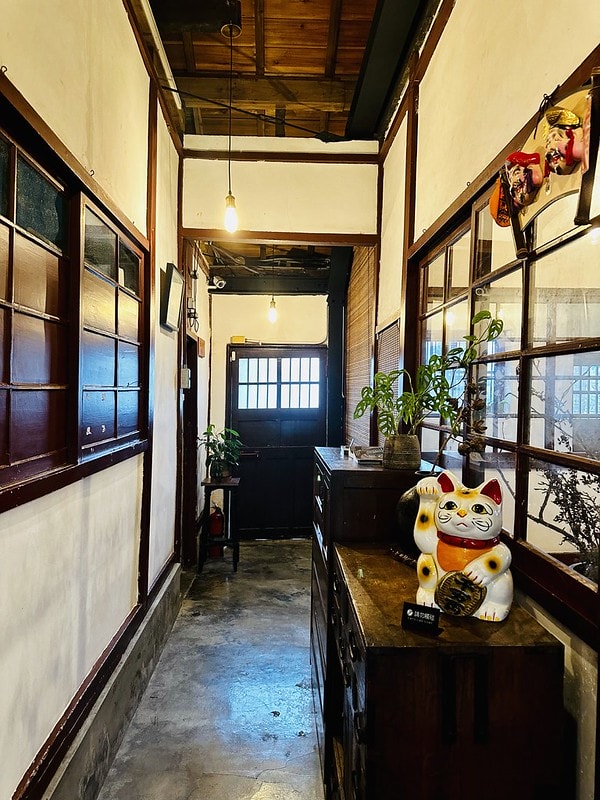 20251102-7jwps 20251102-7jwps