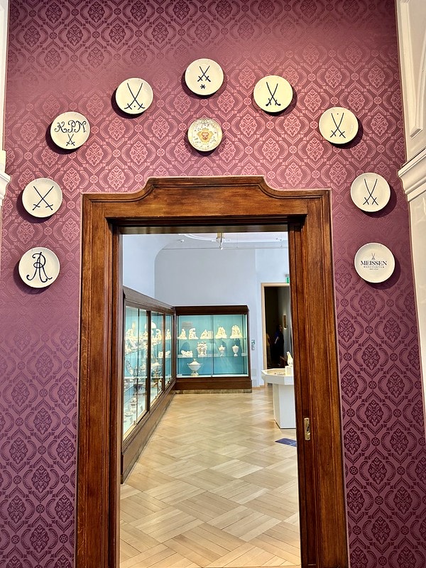 20251102-gvuwh 20251102-gvuwh