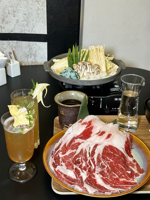 20251102-jdq2b 20251102-jdq2b