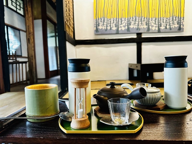 20251102-kvauy 20251102-kvauy