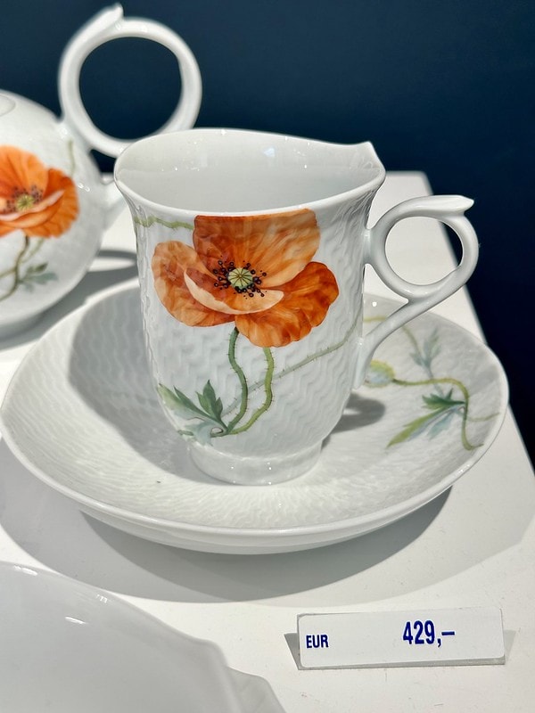 20251102-wi48r 20251102-wi48r