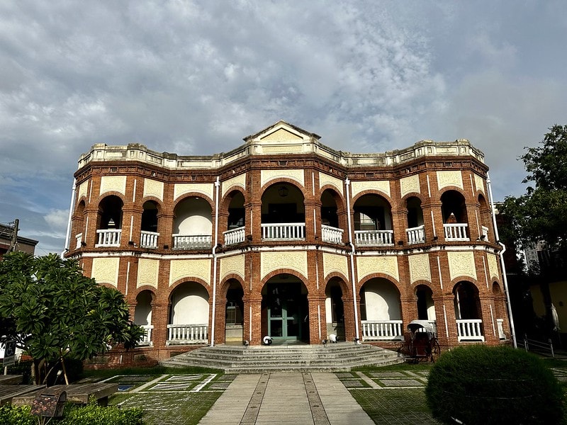 20251102-z1w3j 20251102-z1w3j