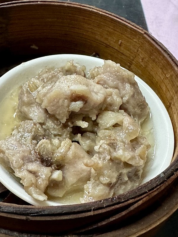 20251102-n1c9p 20251102-n1c9p