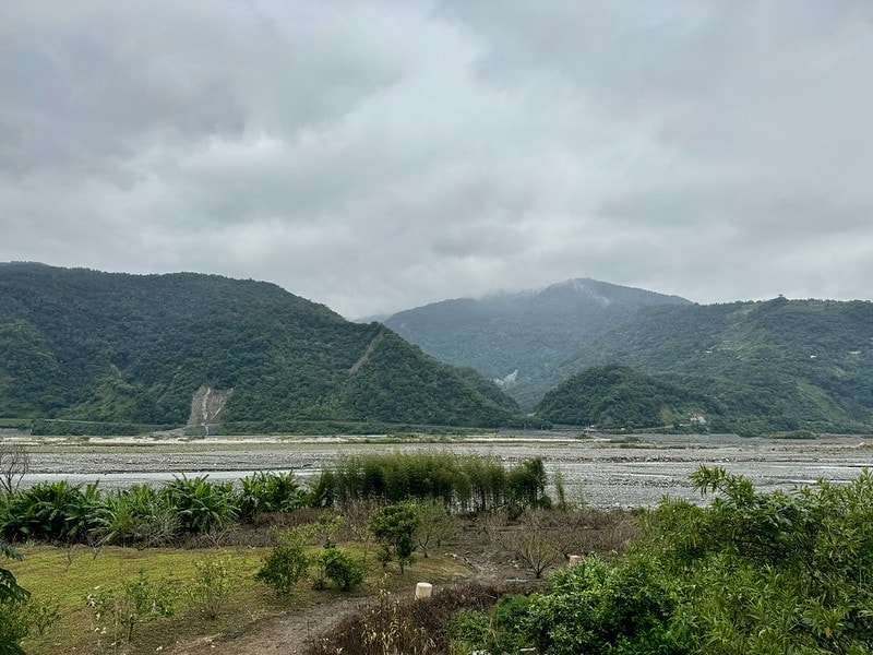 20251102-4kczh 20251102-4kczh