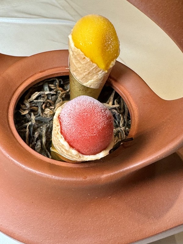 20251102-o9b0p 20251102-o9b0p