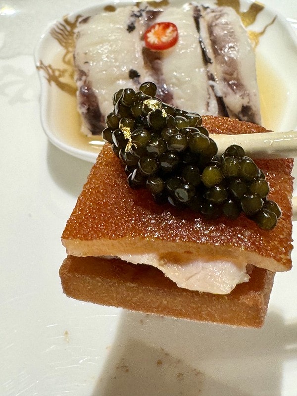 20251102-y42by 20251102-y42by