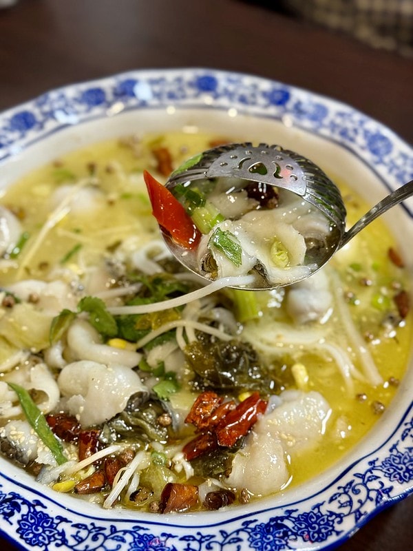 20251102-a0r7o 20251102-a0r7o