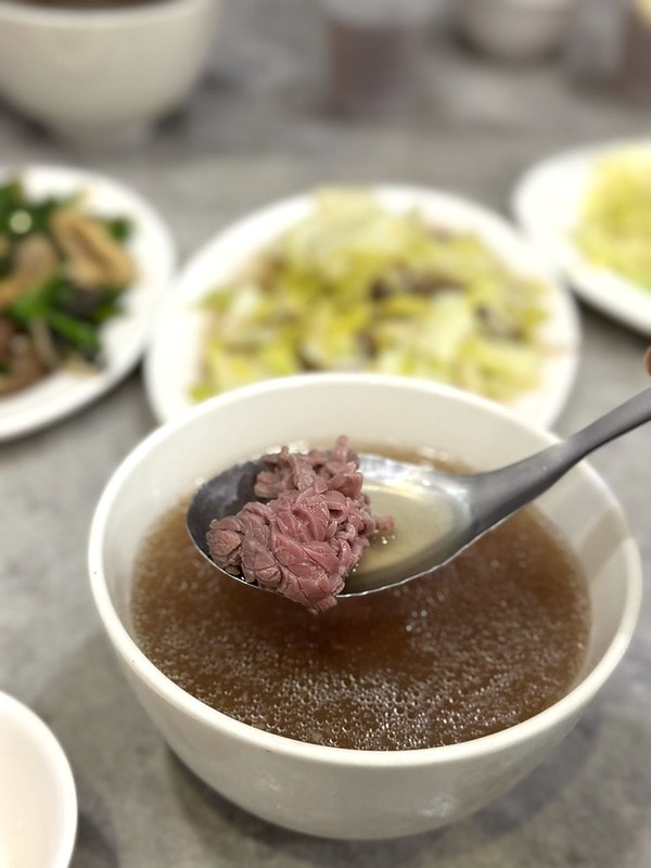 20251102-no715 20251102-no715