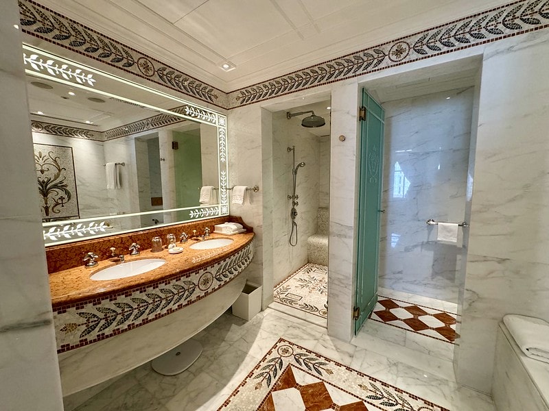 20251102-gwviy 20251102-gwviy