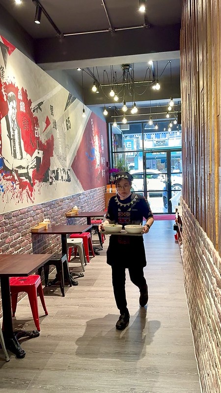 20251102-8705b 20251102-8705b