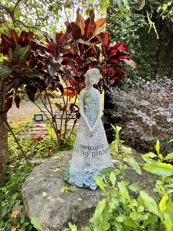 20251102-b9h44 20251102-b9h44