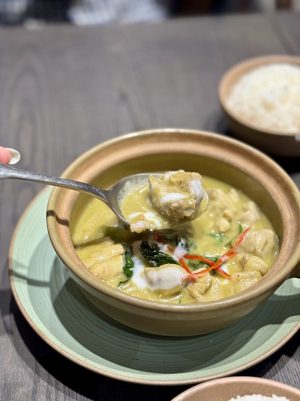 20251102-fzr0g 20251102-fzr0g