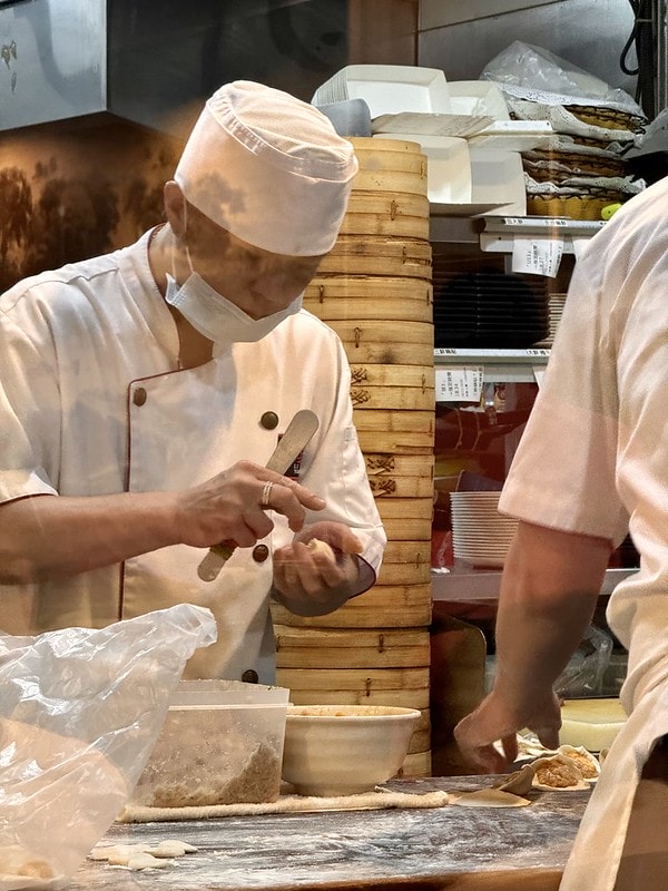 20251102-cw7ow 20251102-cw7ow