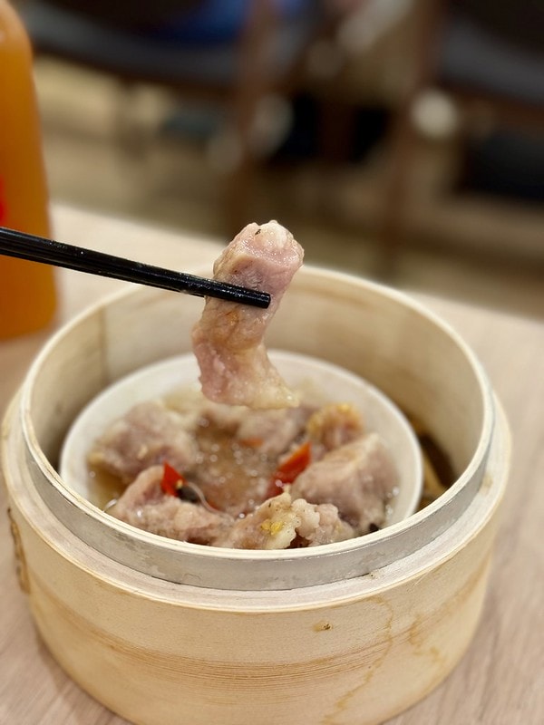 20251102-kq7wu 20251102-kq7wu