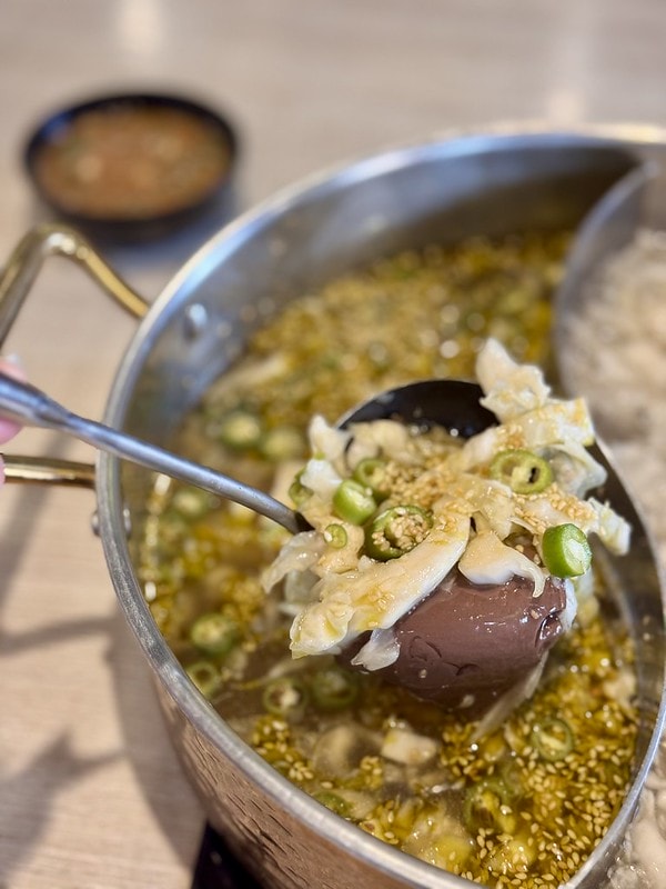 20251102-5fvey 20251102-5fvey