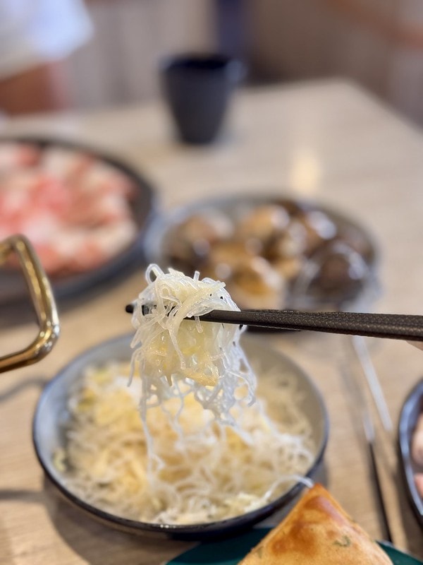 20251102-plhmb 20251102-plhmb