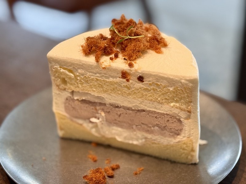 20251102-yis0m 20251102-yis0m