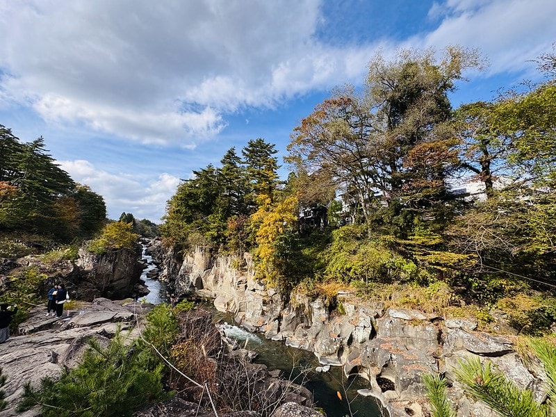 20251102-8ycq0 20251102-8ycq0