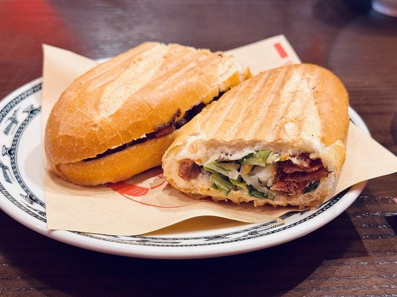 20251102-kr2iq 20251102-kr2iq