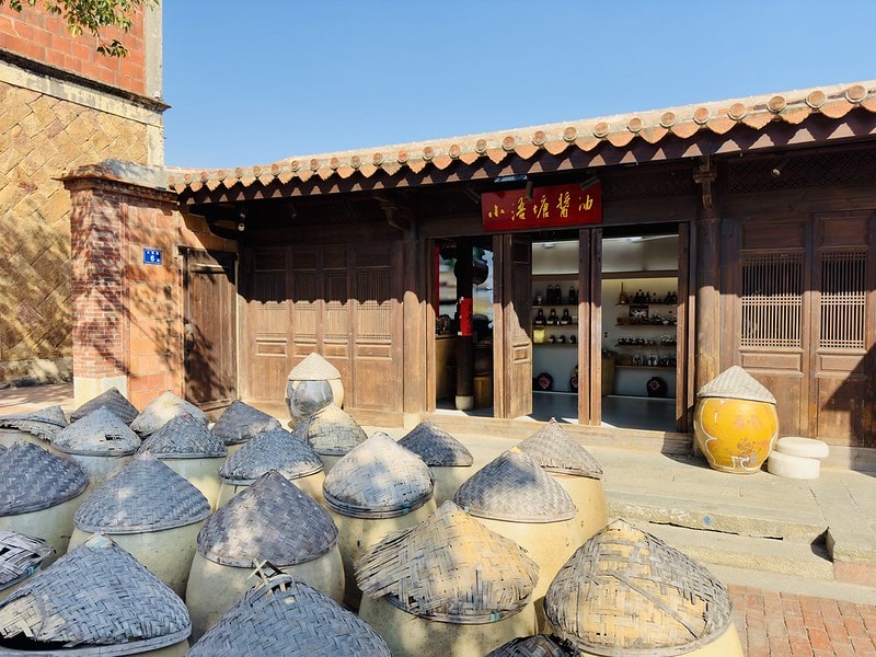 20251102-szn1f 20251102-szn1f