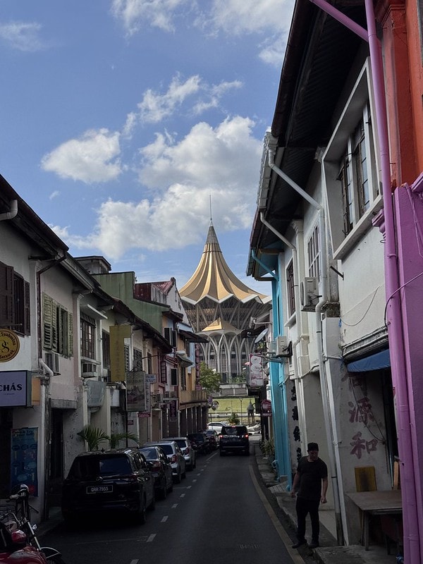 20251102-lr29n 20251102-lr29n