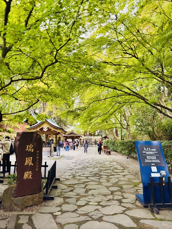 20251102-5g9at 20251102-5g9at