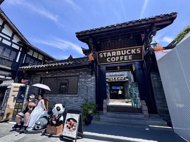 20251102-a7yql 20251102-a7yql