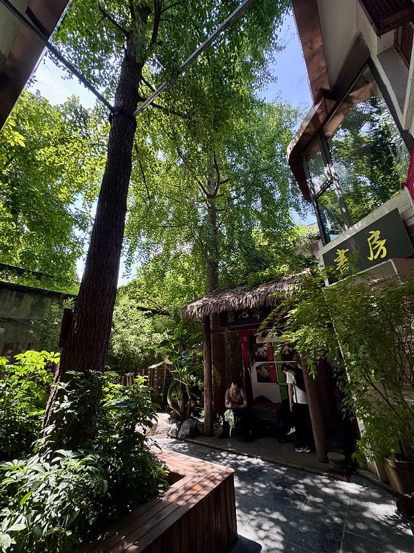 20251102-jkpw6 20251102-jkpw6