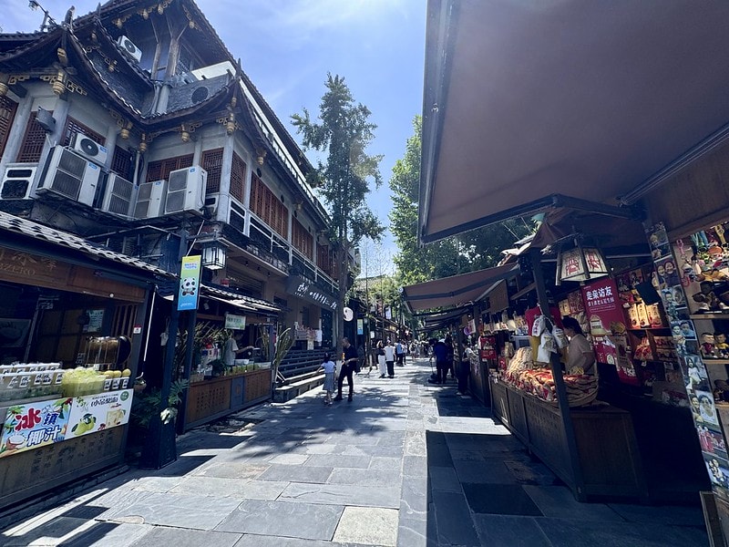 20251102-v7ulr 20251102-v7ulr