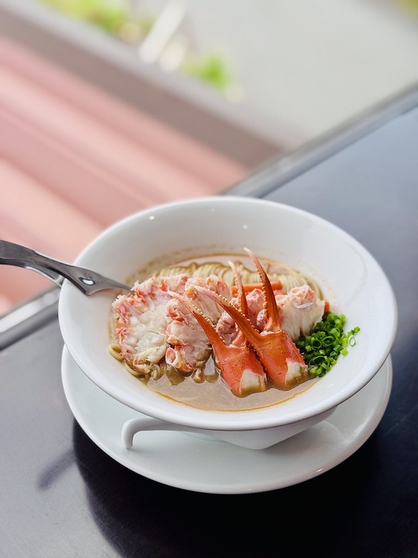 20251102-17dlu 20251102-17dlu