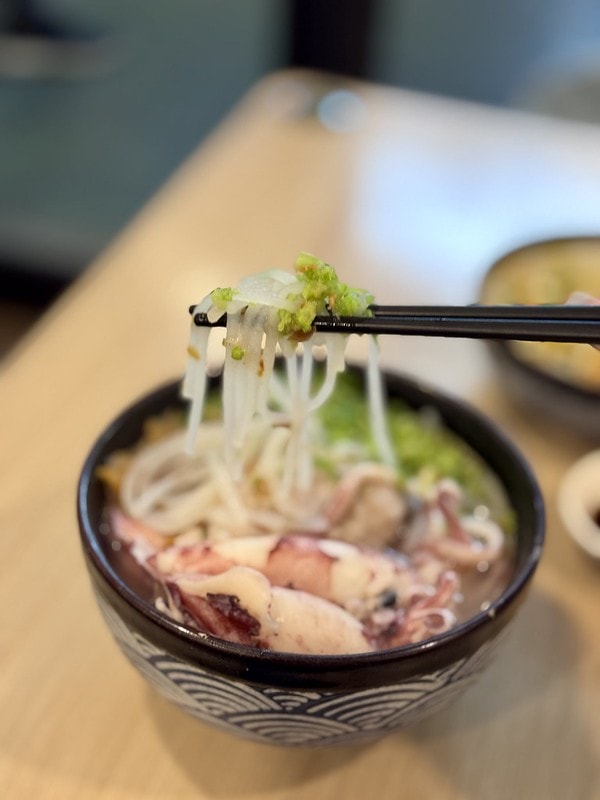 20251102-32d6j 20251102-32d6j