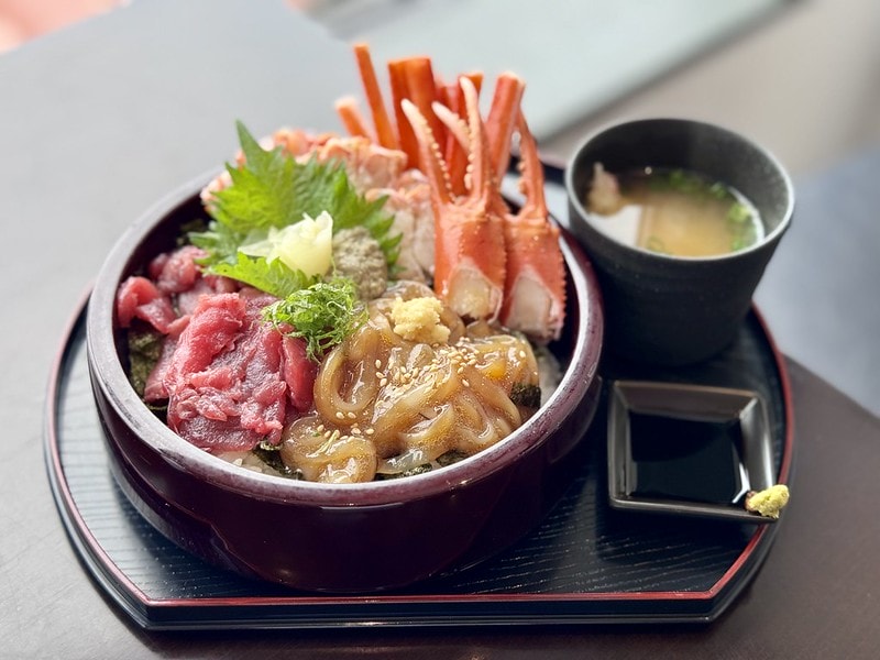 20251102-pi9qb 20251102-pi9qb