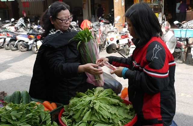 感恩月份大家一起來蓄積愛的能量，「點燃生命之火」人人點燃一盞燈，照亮無數的生命