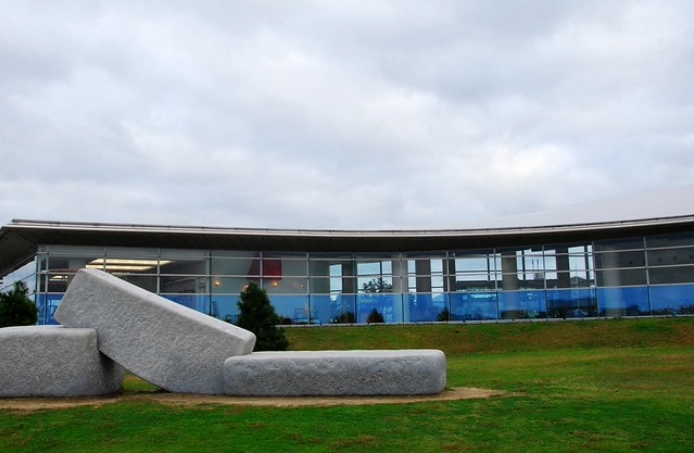 【日本,四國】跟著明星去旅行,林依晨山陰愛戀之旅 ~ 在島根縣立美術館看夕陽,摸幸運兔祈求美好姻緣 - 第30張圖