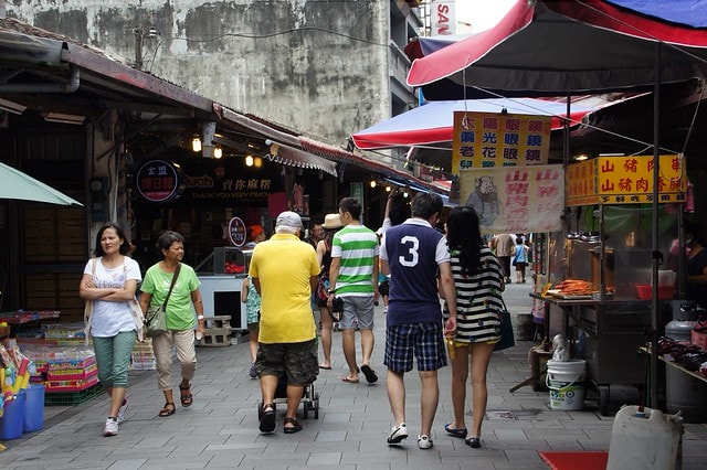 【台灣,新北市】「台灣觀巴」東北角趴趴走 (上) ~ 野柳地質公園、兄弟食堂、金包里老街、朱銘美術館 - 第15張圖