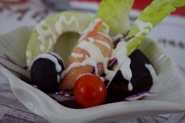 【台灣,離島,金門食記】耳聞多年的金門創意特色美食《湶民水果餐》用水果入菜健康又好吃 ; 葷食,素食都各有滋味 - 第8張圖