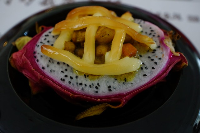 【台灣,離島,金門食記】耳聞多年的金門創意特色美食《湶民水果餐》用水果入菜健康又好吃 ; 葷食,素食都各有滋味 - 第9張圖